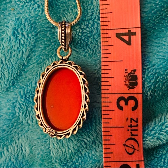 Italian Coral vintage handcrafted pendant - Picture 5 of 6